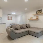 Blanca * كالاو سالفاجي