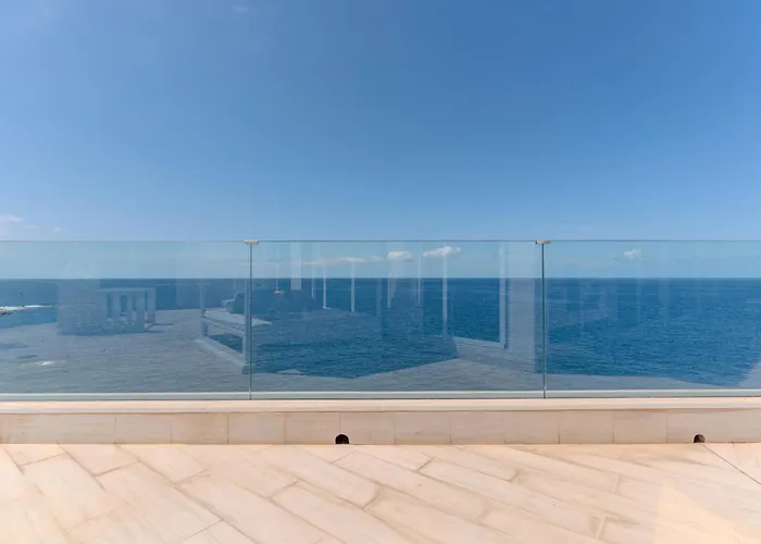 Villa Blanca Callao Salvaje