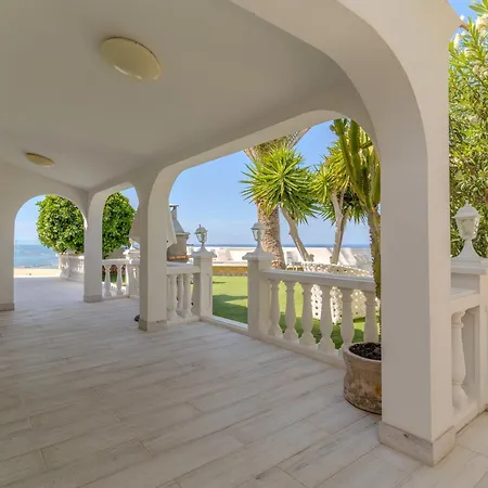 Blanca Vila Callao Salvaje