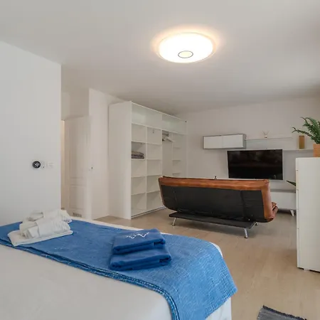 Vila Blanca Callao Salvaje